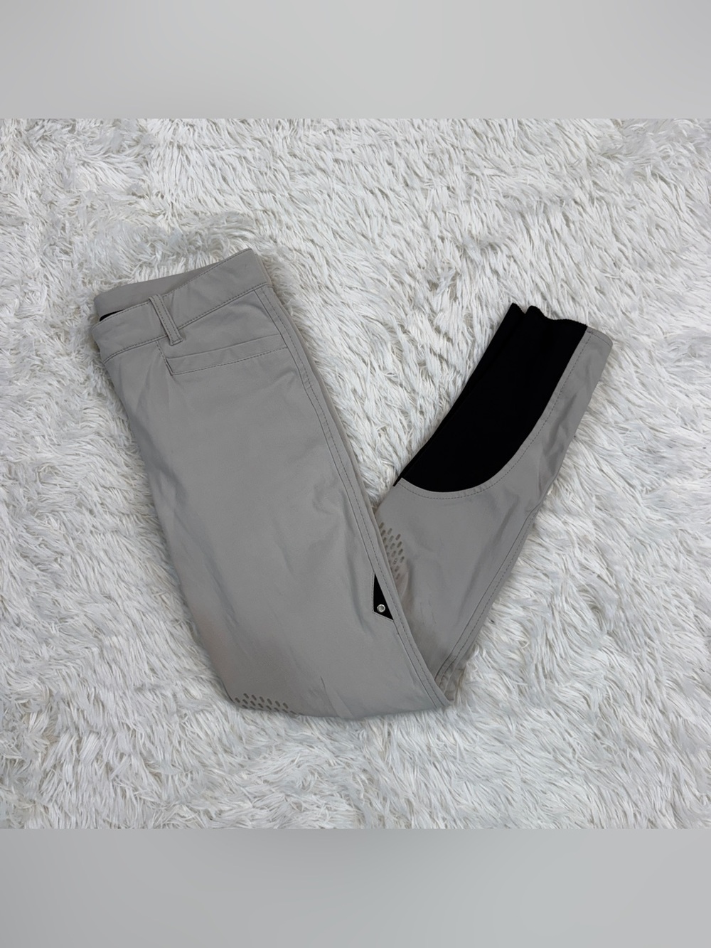 Women’s Size 28R Tan Equiline Knee Patch Horseback Riding Breeches
